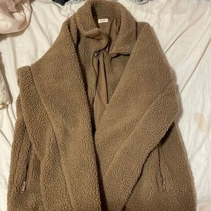 BRANDY MELVILLE TEDDY JACKET
